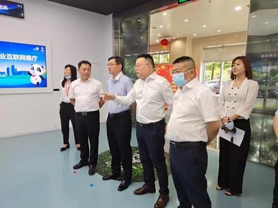 深化校企合作，书记校长携手走访企业推进职业技能培训